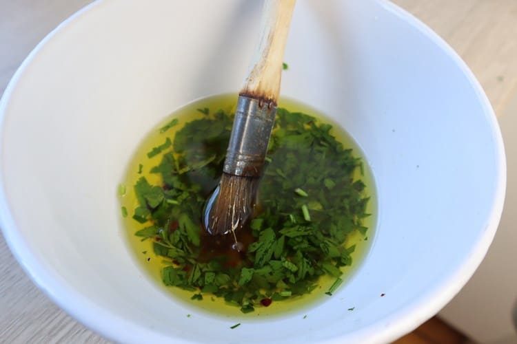 garlic herb topping with olive oil